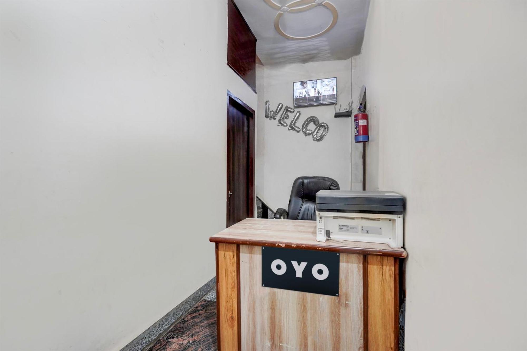 Oyo Hotel Maharaja Palace Meerut Buitenkant foto